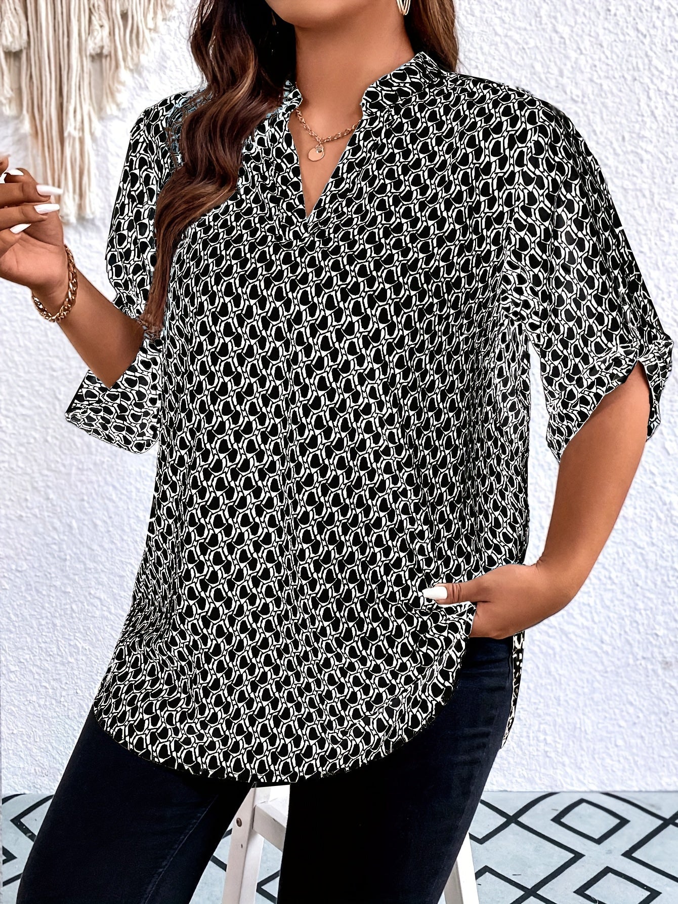 Zéphyrine | Blouse à col en V grande taille
