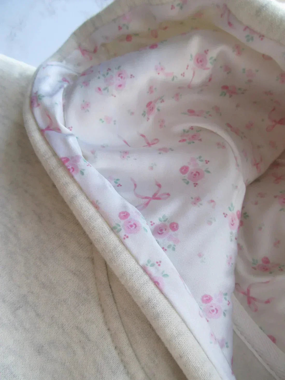 Isolina | Sweat à capuche gris pour femmes