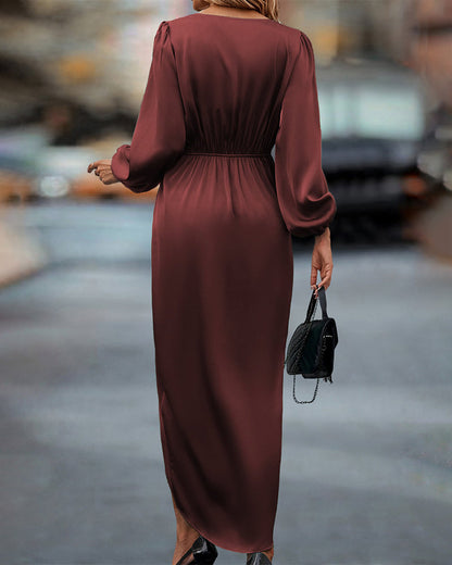 Sylvanae | Robe de Soirée Chic | Décolleté Plongeant