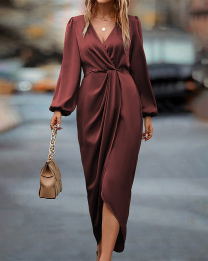 Sylvanae | Robe de Soirée Chic | Décolleté Plongeant