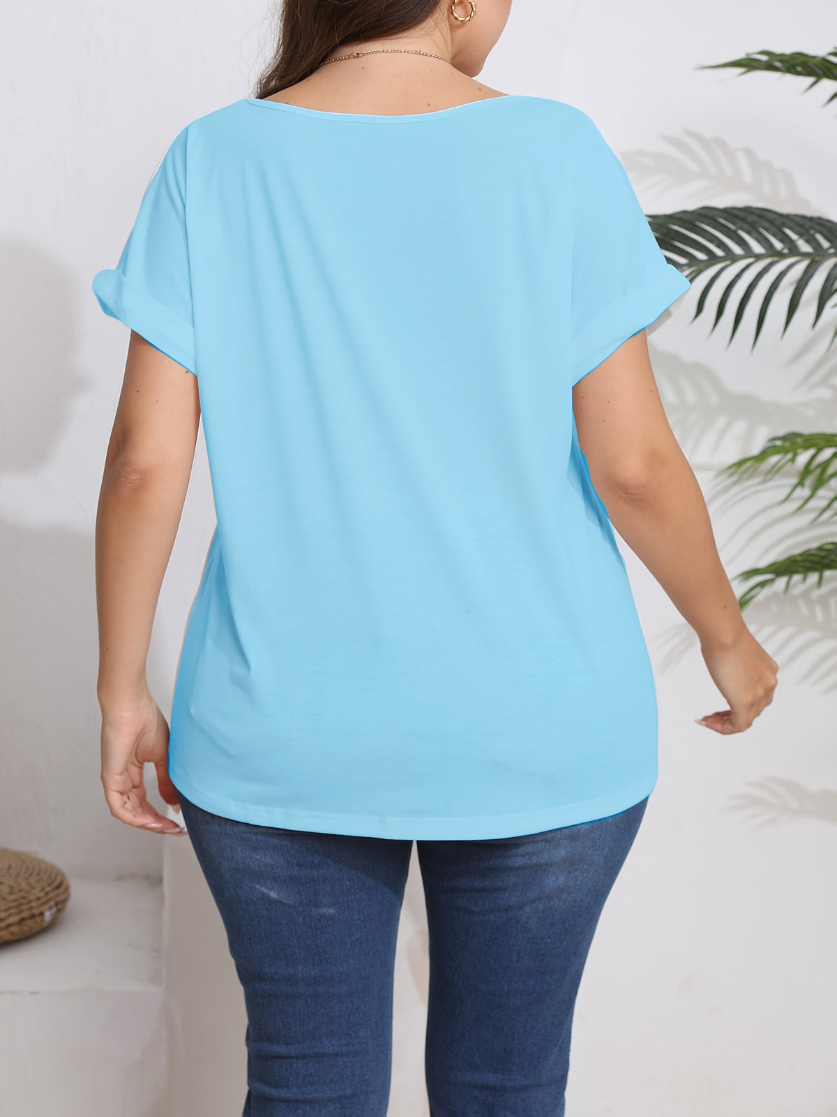 Naïma | T-shirt large taille plus | Col en V