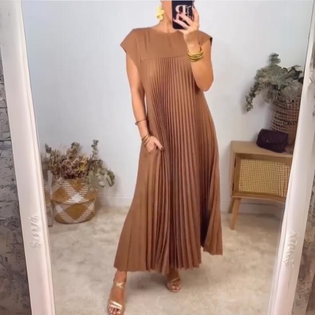 Isaure | Robe D'invitée De Mariage Plissée Moderne Pour Femme | Maxi